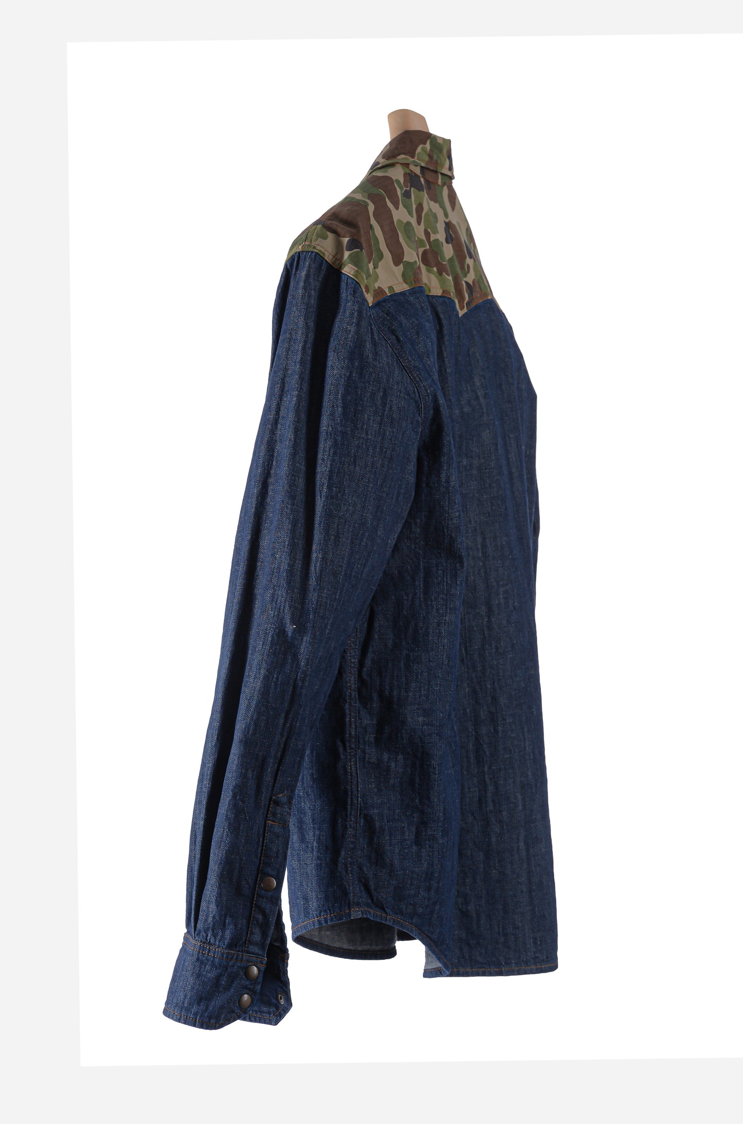 Blaumann Jeanshemd mit Schweizer Militär Schulter-Verzierung - Limited Edition